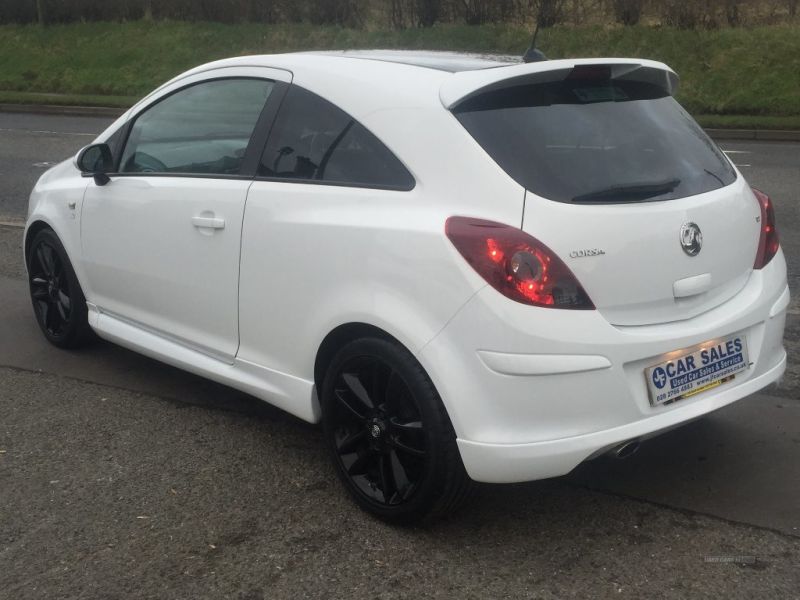 2011 Vauxhall Corsa LIMITED EDITION image 3