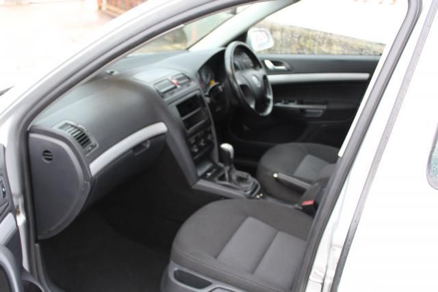 2007 SKODA OCTAVIA 2.0 4X4 5d image 7