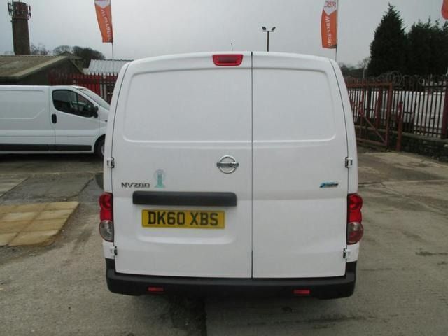 2010 NISSAN NV200 1.5 SE DCI 5d image 2