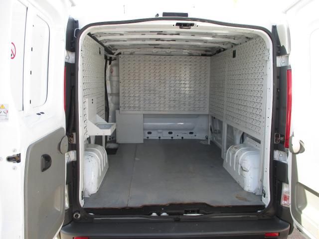2007 VAUXHALL VIVARO 2.0 SWB SHR 5d image 6