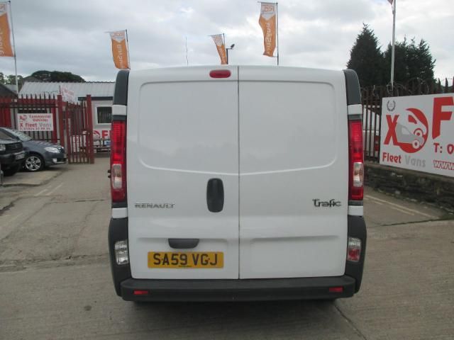 2009 RENAULT TRAFIC 2.0 DCI SWB 5d image 5