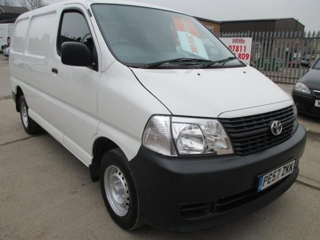 2007 TOYOTA HI-ACE 2.5 SWB 5d image 2