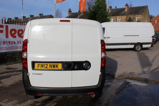 2012 VAUXHALL COMBO VAN 1.2 CDTI 5d image 4