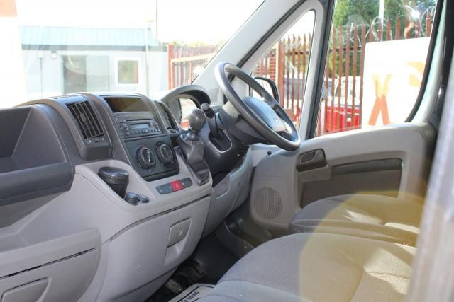 2010 CITROEN RELAY 2.2 5d image 9