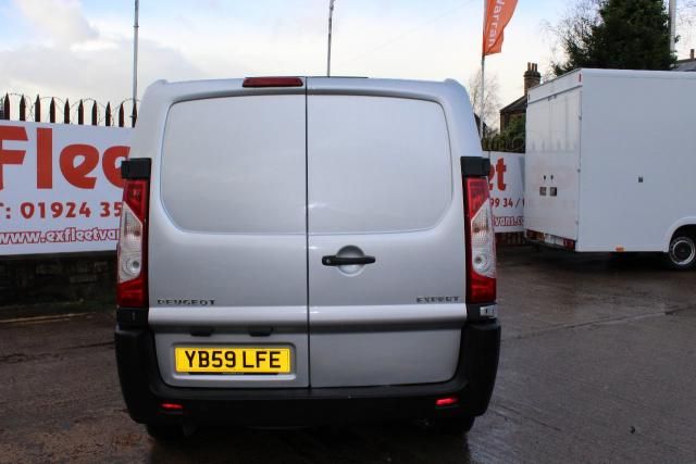 2010 PEUGEOT EXPERT 2.0 HDI SWB 5d image 5