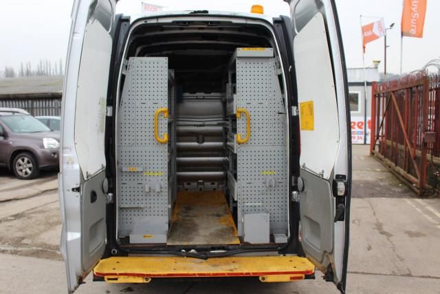 2008 VAUXHALL VIVARO 2.0 CDTI 5d image 8