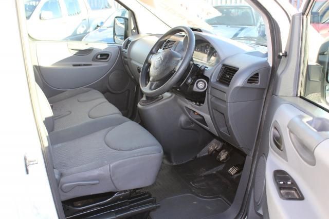 2010 CITROEN DISPATCH 1.6 SWB HDI 6d image 8