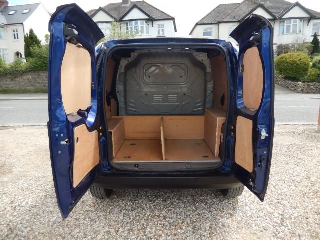 2011 PEUGEOT BIPPER 1.4 HDI image 4