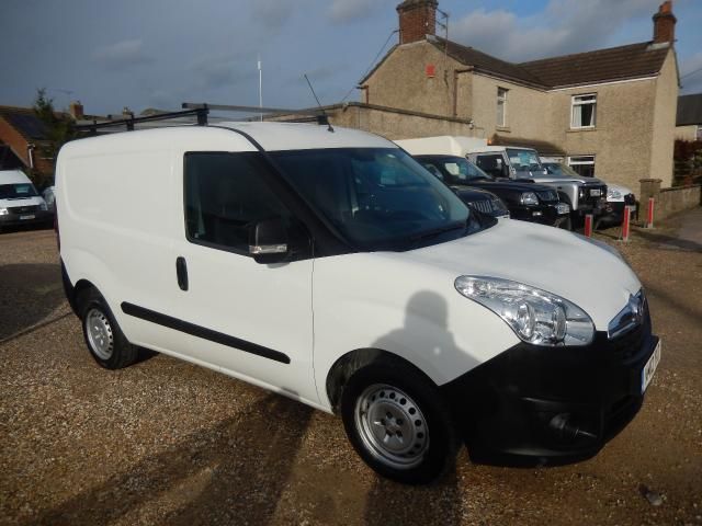 2012 VAUXHALL COMBO VAN 1.2 CDTI image 2