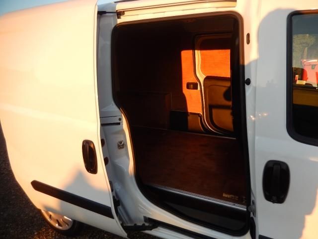 2011 FIAT DOBLO MAXI 1.6 16V SX MULTIJET image 6