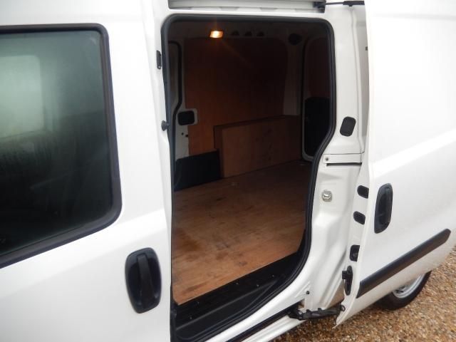 2012 VAUXHALL COMBO VAN 1.2 CDTI image 5