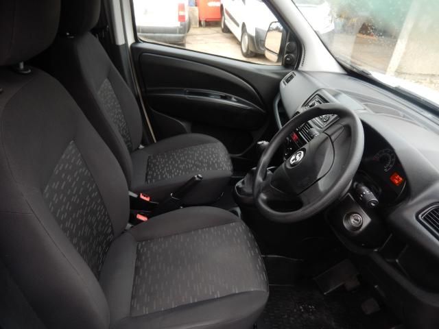 2012 VAUXHALL COMBO VAN 1.2 CDTI image 7