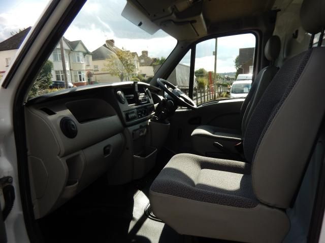 2009 VAUXHALL MOVANO 2.5 CDTI 5d image 6