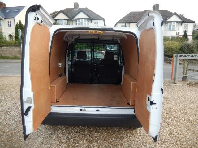 2010 FORD TRANSIT CONNECT 1.8 TDCi image 4