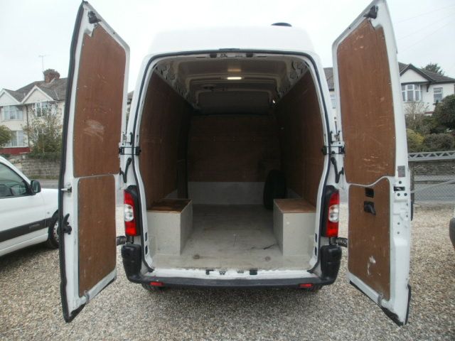 2010 RENAULT MASTER LH35DCi image 4