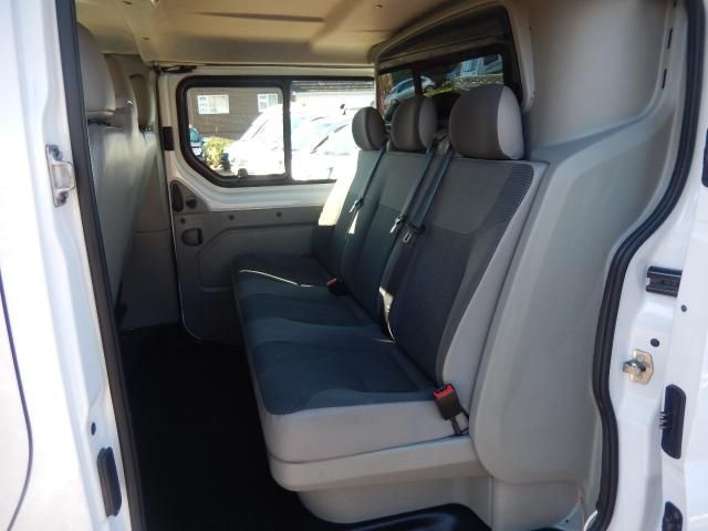 2011 VAUXHALL VIVARO SPORTIVE 2.0CDTI image 5