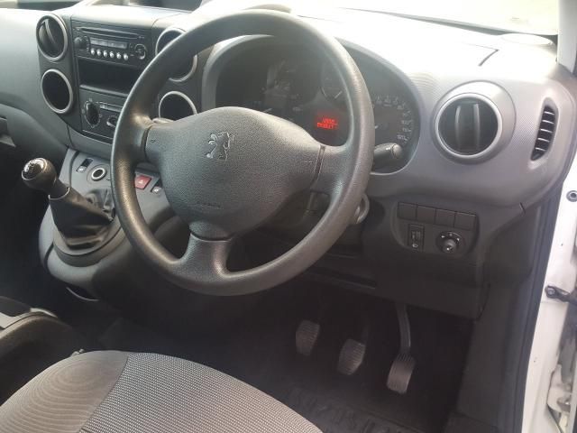 2012 PEUGEOT PARTNER 1.6 HDI S L1 850 5d image 6