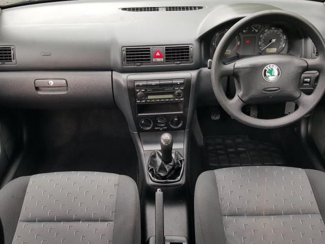 2007 SKODA OCTAVIA 1.9 TDI 5d image 6