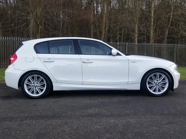 2008 BMW 1 SERIES 2.0 118D M SPORT 5d image 2