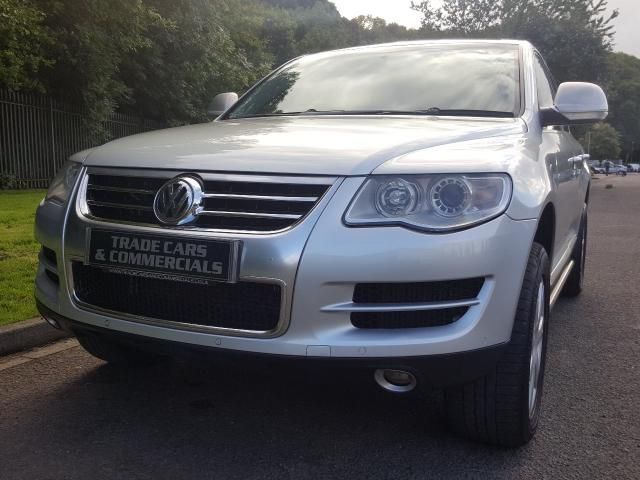 2008 VOLKSWAGEN TOUAREG 2.5 SE 5d image 4