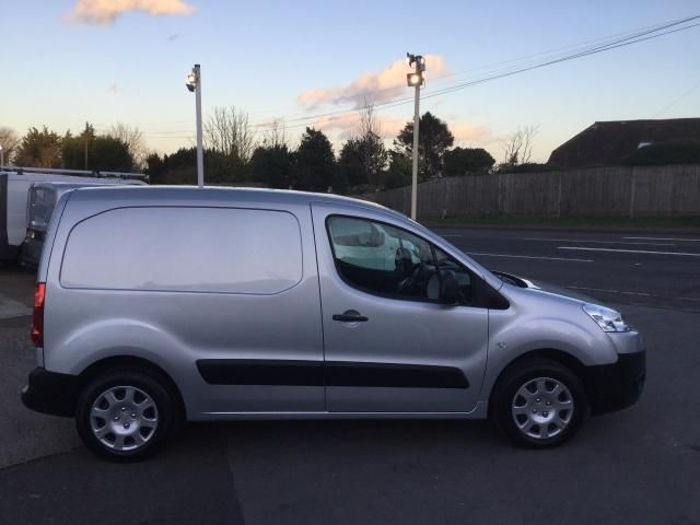 2011 PEUGEOT PARTNER 1.6 HDI 5d image 2