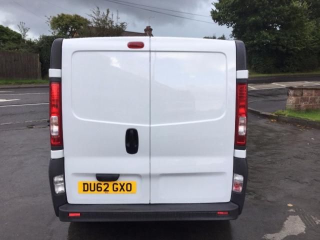 2012 VAUXHALL VIVARO 2.0 CDTi image 3