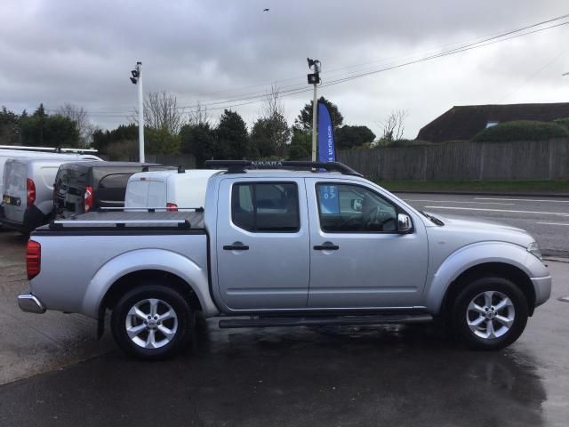 2005 NISSAN NAVARA 2.5 DCI 4X4 image 2