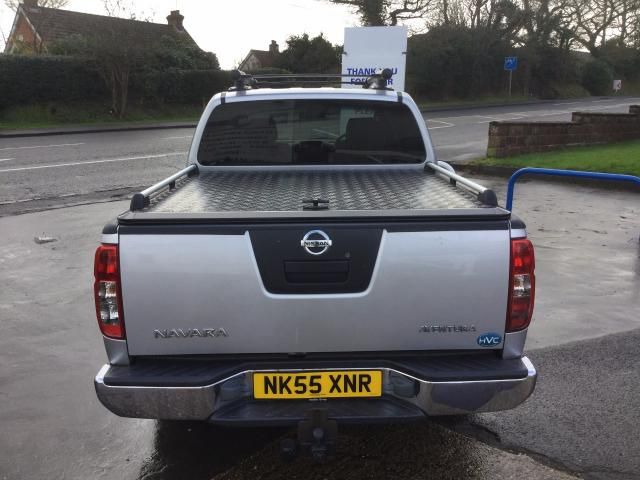 2005 NISSAN NAVARA 2.5 DCI 4X4 image 4