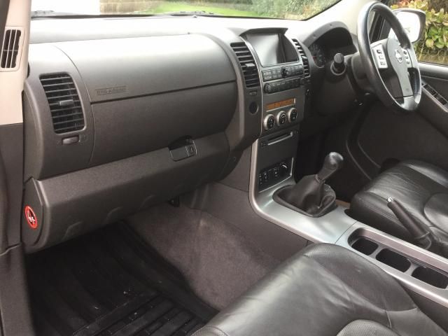 2005 NISSAN NAVARA 2.5 DCI 4X4 image 7