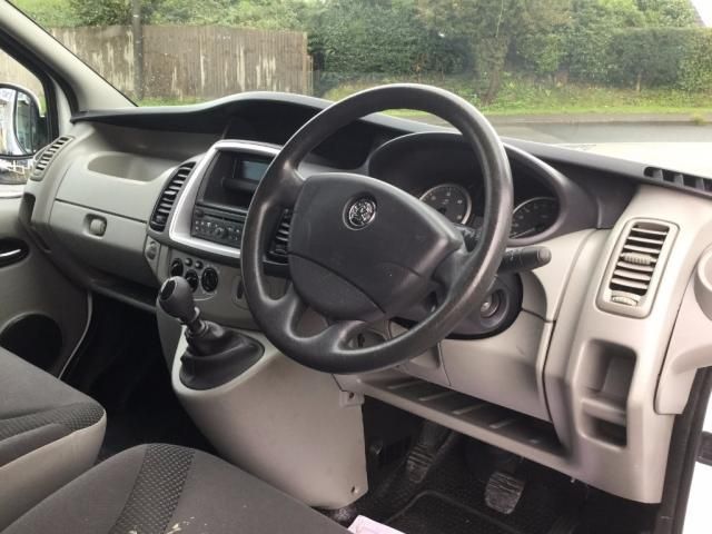 2011 VAUXHALL VIVARO 2.0 CDTi Sportive image 8