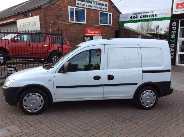 2011 VAUXHALL COMBO VAN 1.2 CREW CDTI image 2