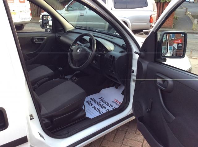 2011 VAUXHALL COMBO VAN 1.2 CREW CDTI image 5