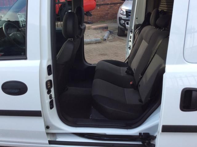 2011 VAUXHALL COMBO VAN 1.2 CREW CDTI image 8