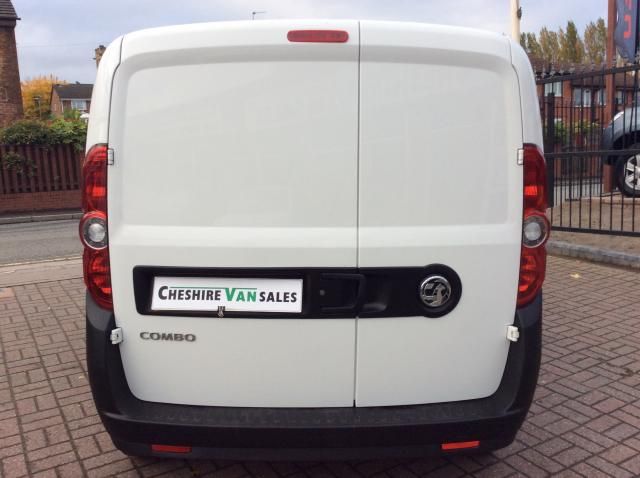 2012 VAUXHALL COMBO VAN 1.2 image 3