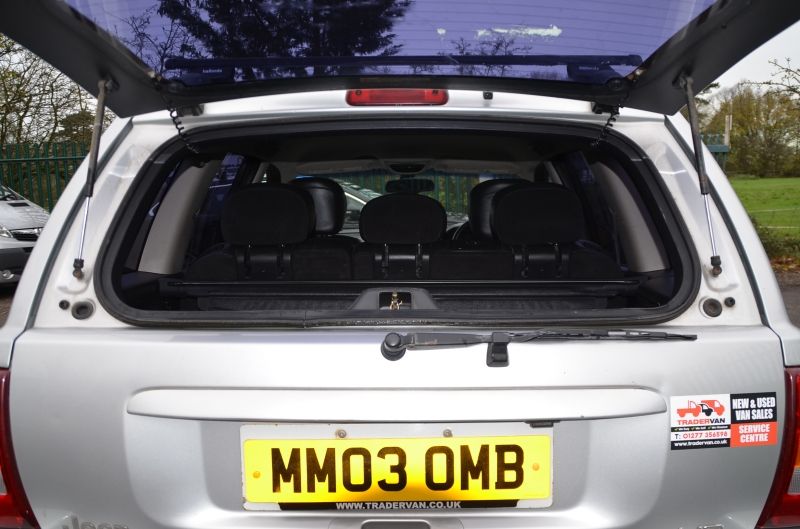 2003 JEEP GRAND CHEROKEE LIMITED V8 image 6