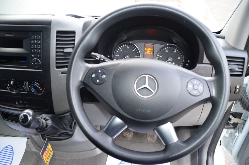 2013 MERCEDES-BENZ SPRINTER 313 CDI image 8