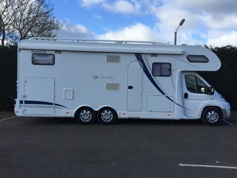 2007 Dethleff Advantage 6 Berth Motorhome image 2