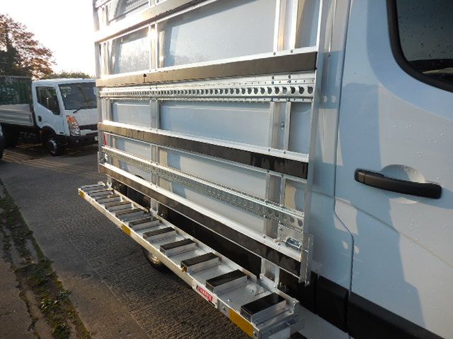 2015 VAUXHALL MOVANO 2.3 image 6