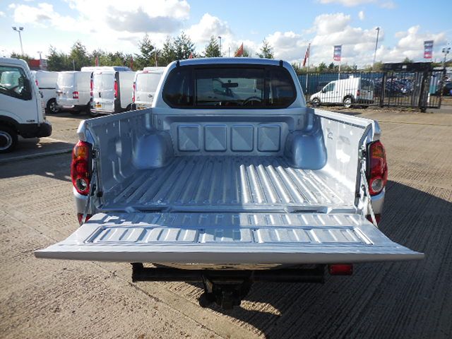 2011 MITSUBISHI L200 WARRIOR image 5