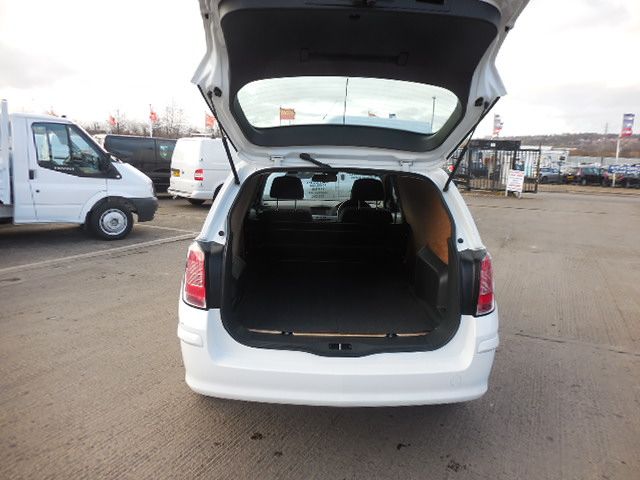 2012 VAUXHALL ASTRA 1.7 CDTI CLUB image 5