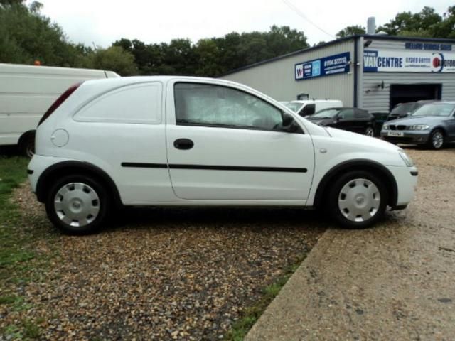 2005 Vauxhall Corsavan 1.3CDTi 16v image 3