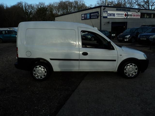 2007 Vauxhall Combo 1.3TD image 3