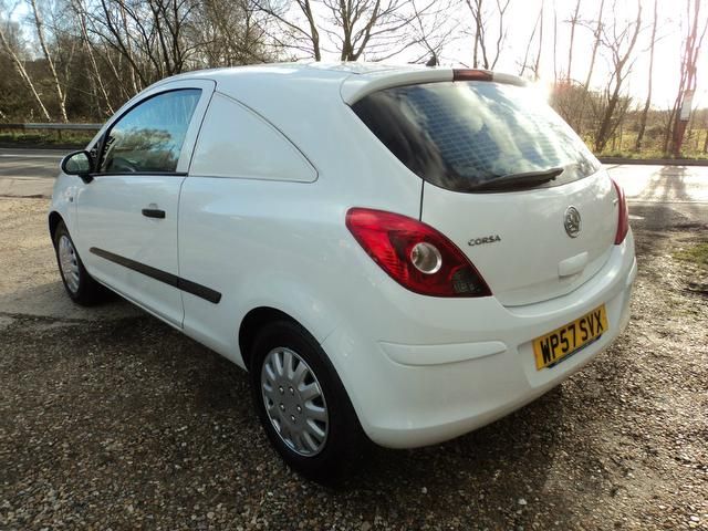 2007 Vauxhall Corsa Van 1.3TD image 5