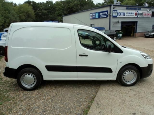 2012 Peugeot Partner 1.6HDi S image 3