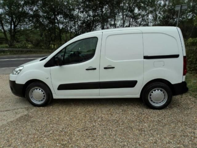 2012 Peugeot Partner 1.6HDi S image 4