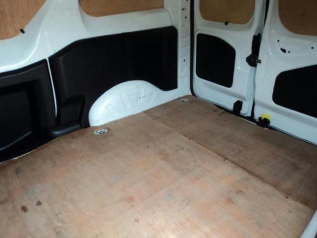 2012 Peugeot Partner 1.6HDi S image 6