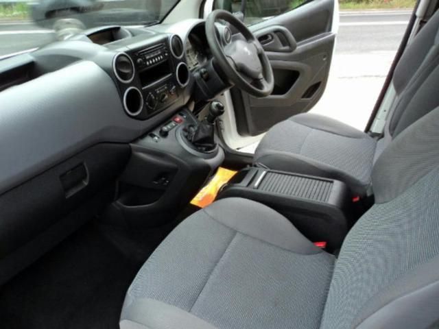 2012 Peugeot Partner 1.6HDi S image 8