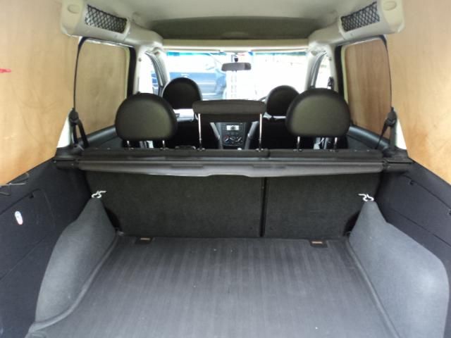 2009 Vauxhall Combo 1.3CDTi image 9