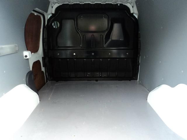 2011 Ford Transit Connect 1.8TDCi image 6