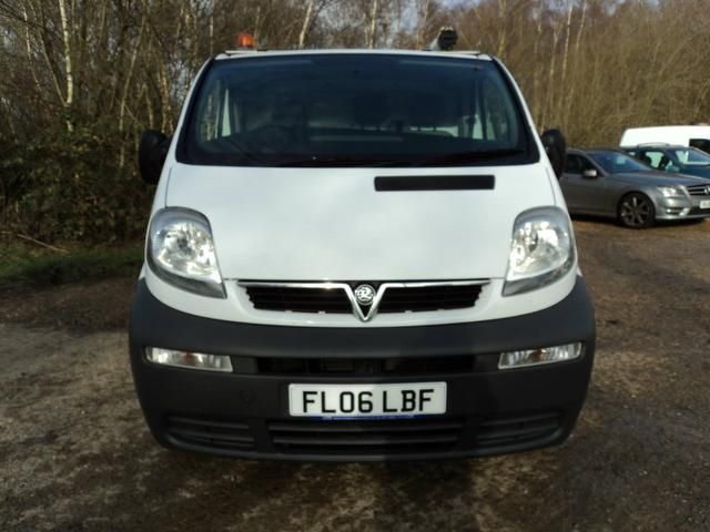 2006 Vauxhall Vivaro 1.9TD image 2